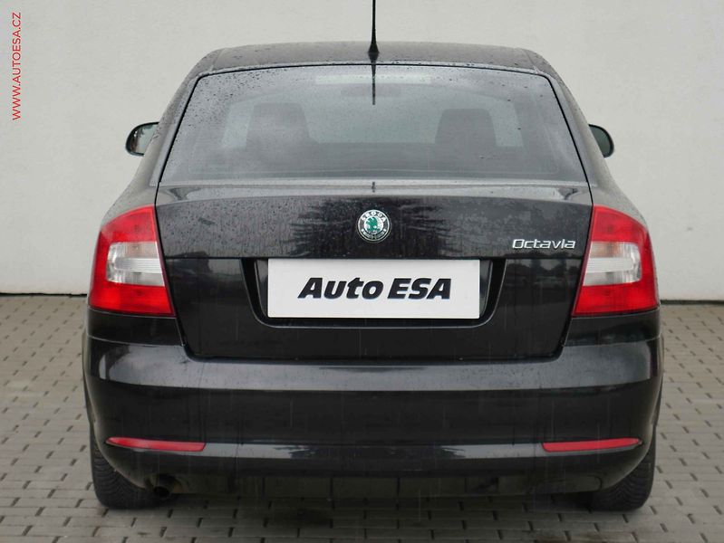 Škoda Octavia (2011) 1.2 TSi, 2.maj,ČR, AC, temp - fotka 5 z 15