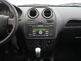 Ford Fiesta (2007) 1.3 i, nová STK, Klima - náhled 12