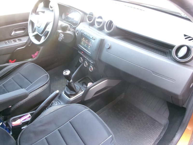 Dacia Duster (2020) 1,5dCi 4x4 KLIMA ČR - fotka 19 z 37