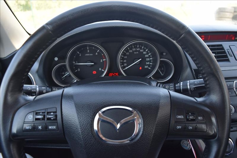Mazda 6 2,2 d 95KW VÝHŘEV TAŽNÉ - fotka 38 z 50