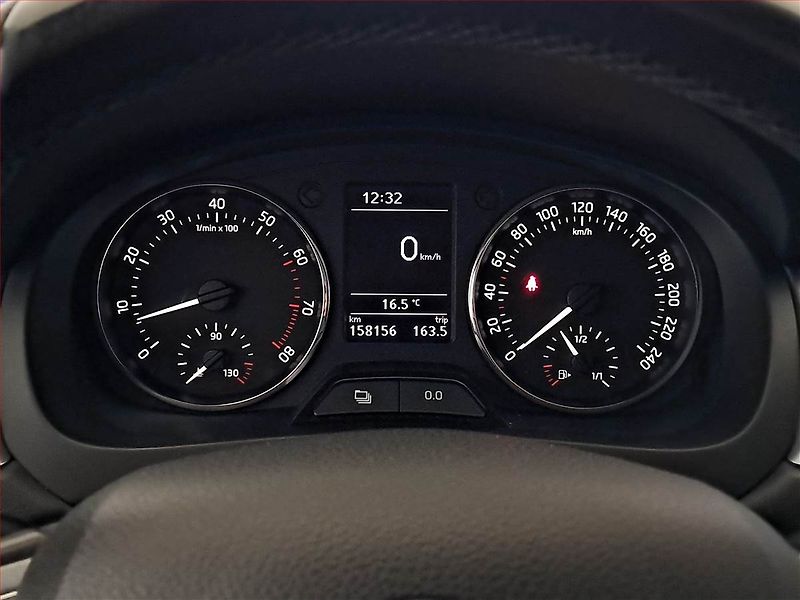 Škoda Rapid (2014) 1.2 TSI - fotka 10 z 15