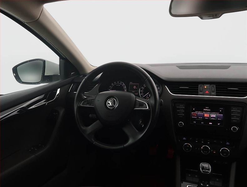 Škoda Octavia (2015) Laurin&Klement 2.0 TDI, 4X4 - fotka 7 z 22