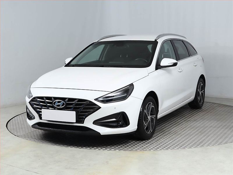 Hyundai i30 (2022) 1.6 CRDi, Serv.kniha, Tempomat - fotka 2 z 17