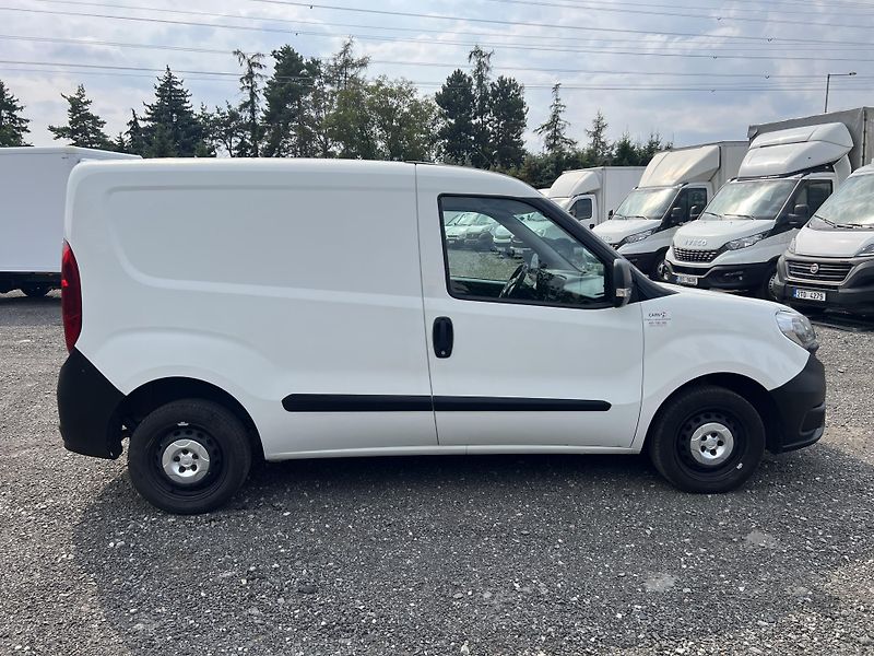 Fiat Dobló 1.3MTJ,66kw,ČR - fotka 4 z 27