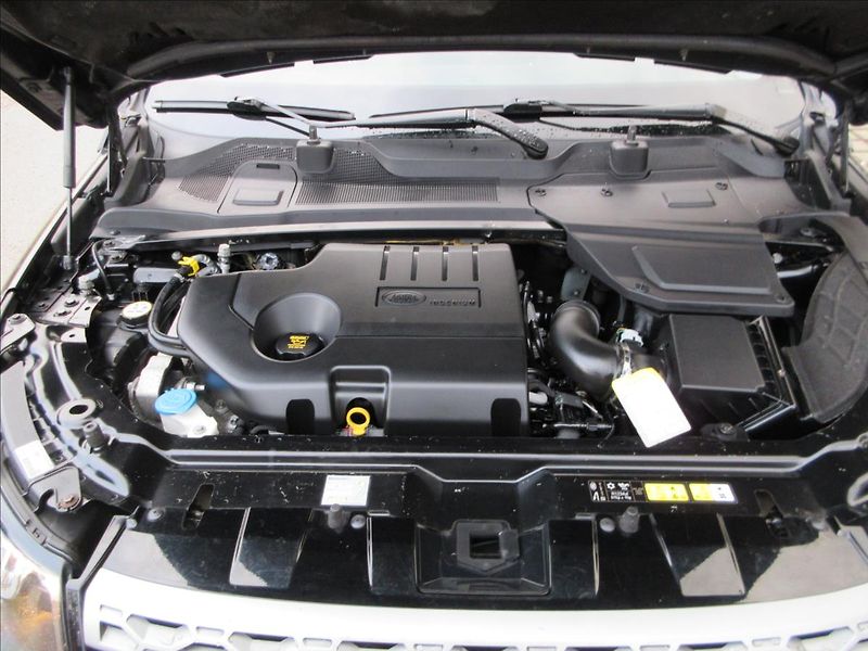 Land Rover Discovery Sport 2,0 TD4 110Kw, AWD, Nové v ČR - fotka 28 z 31
