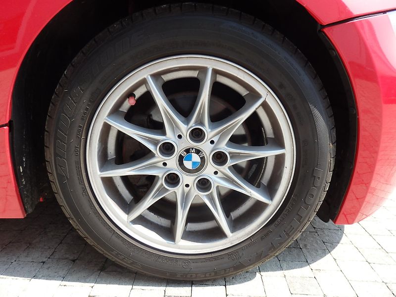 BMW Z4 2.0i 110 kW KLIMATIZACE - fotka 15 z 17
