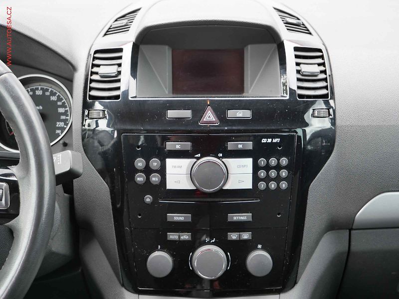 Opel Zafira (2012) 1.7 CDTi, ČR, AC, tempo - fotka 14 z 16