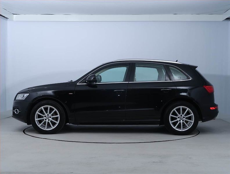 Audi Q5 (2016) 2.0 TDI, Automat, Serv.kniha - fotka 3 z 21