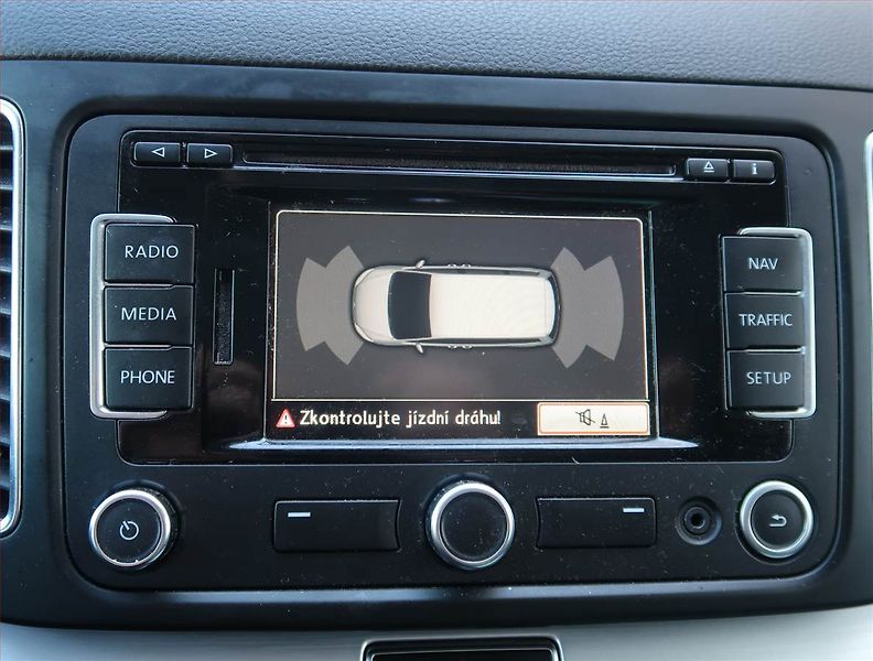 Volkswagen Sharan (2013) Highline 2.0 TDI, Automat - fotka 19 z 24