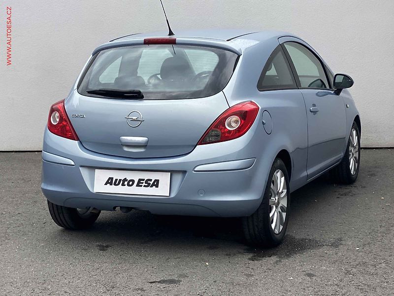 Opel Corsa (2010) 1.2i, STK6/28 - fotka 4 z 14