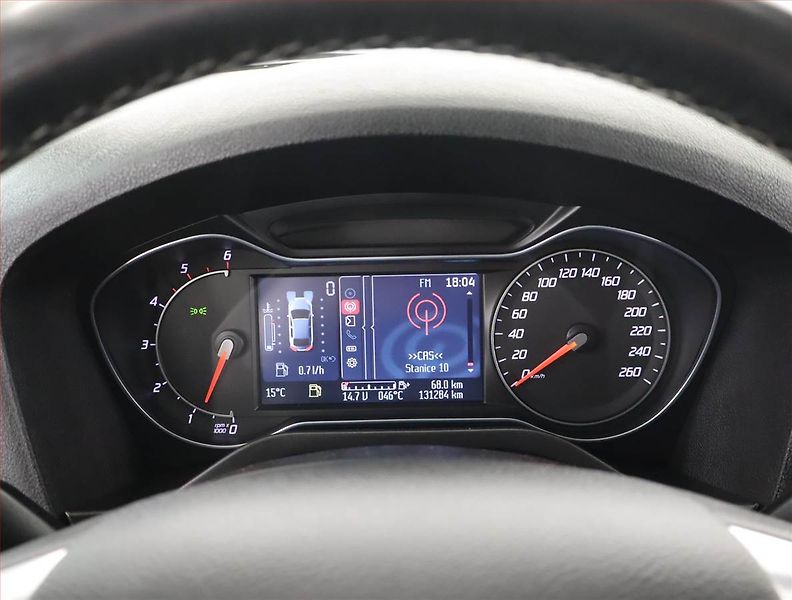 Ford S-MAX (2012) Titanium 2.0 TDCi, Automat - fotka 11 z 21