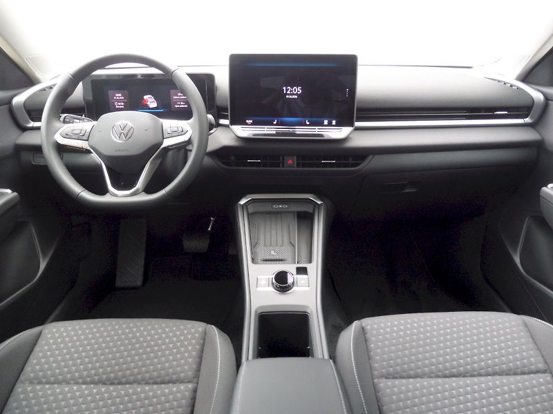 Volkswagen T-Roc (2026) Life 1,5 eTSI 85 kW DSG - fotka 5 z 27