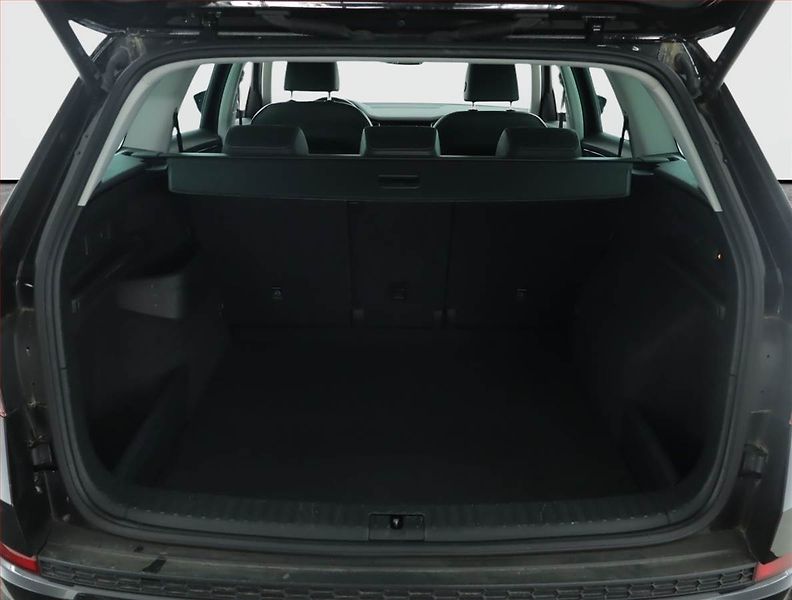 Škoda Kodiaq (2023) 1.5 TSI - fotka 14 z 16