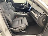 Volvo XC60 B4 AWD DARK PLUS AUT - náhled 24