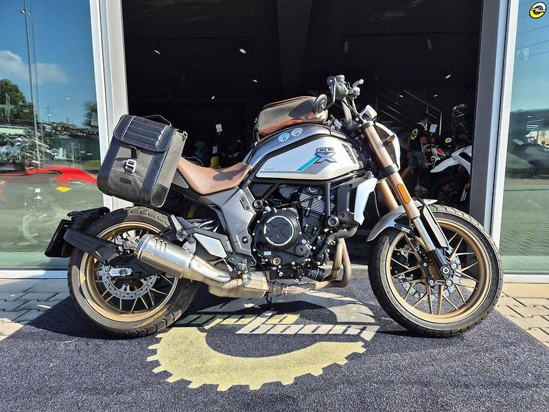 CFMOTO 700 CL-X Heritage (2021) - fotka 3 z 23