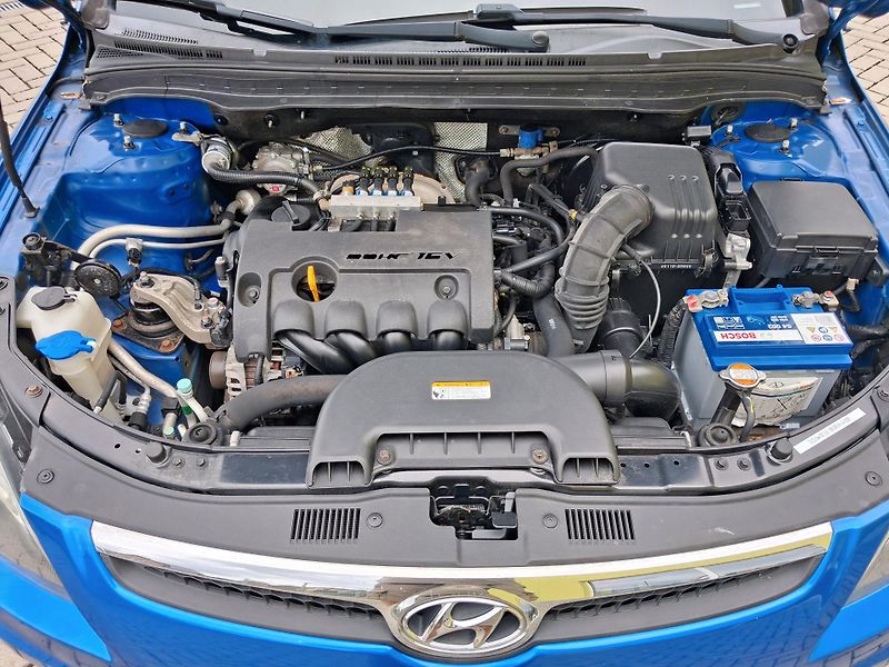 Hyundai i30 (2009) 1,4i  LPG  KLIMA  2x KOLA  - fotka 26 z 33