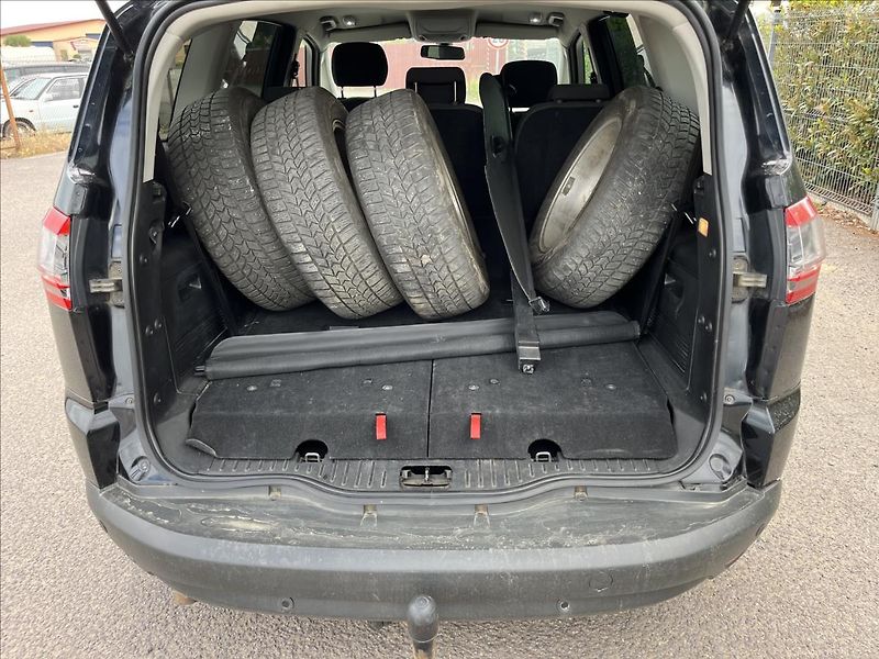 Ford S-MAX 2,0 TDCi 7.MÍST KLIMA 2x KOLA - fotka 32 z 41