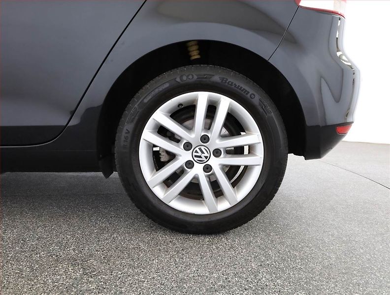 Volkswagen Golf (2010) 1.6 TDI, Tempomat - fotka 15 z 15