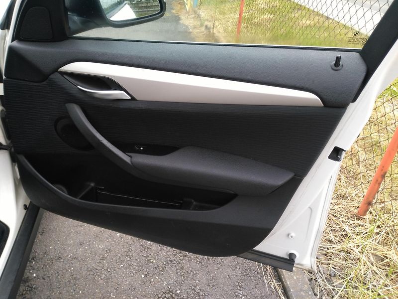BMW X1 2,0 D  XDrive /135 kW/  - fotka 27 z 34