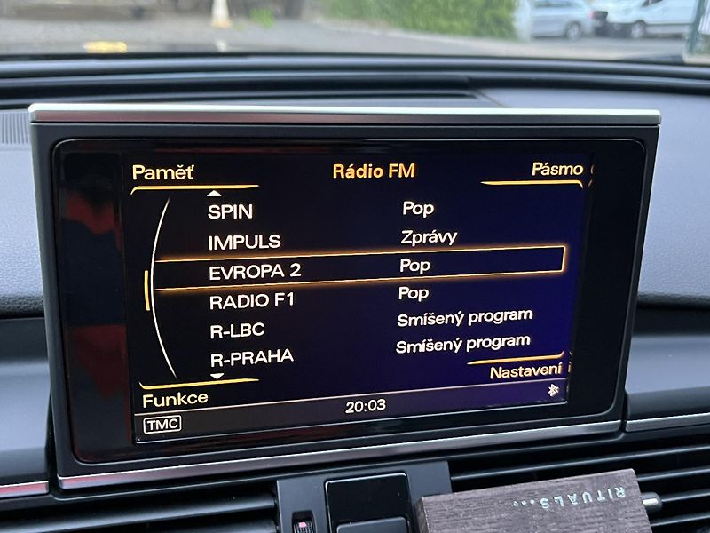 Audi A6 (2013) 3.0 TDI QUATTRO - fotka 29 z 38