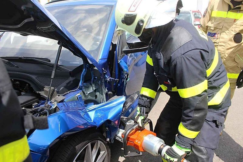 Také střecha z Kodiaqu skončila...