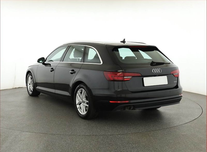 Audi A4 (2017) 2.0 TDI, 4X4, Automat - fotka 4 z 21
