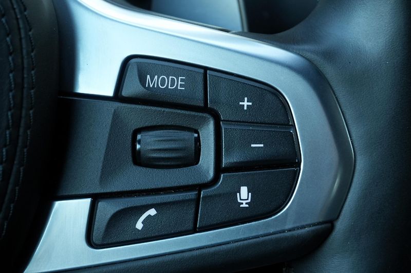 BMW Řada 6 640i xDrive, ČR,Webasto,Vzduch - fotka 19 z 42