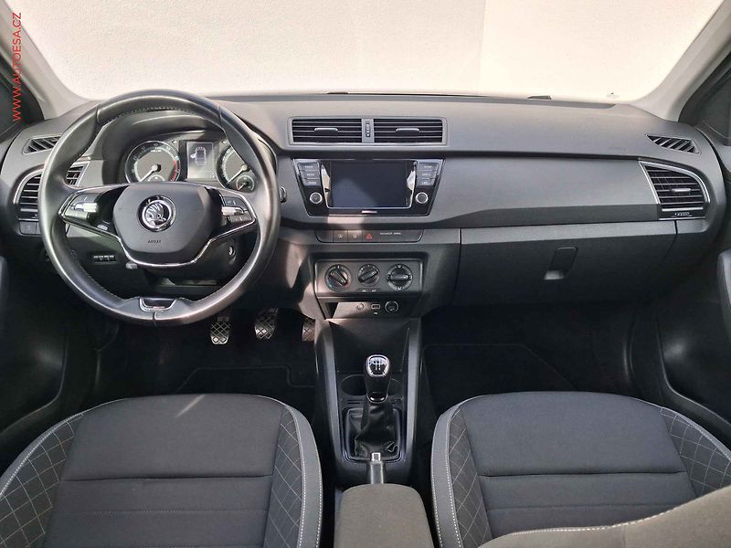 Škoda Fabia (2022) 1.0TSI, ČR, Ambition, STK7/28 - fotka 8 z 16