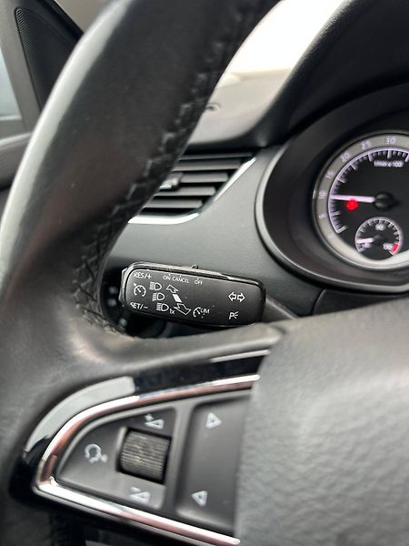 Škoda Octavia (2018) III FL SCOUT 2.0 TDI 135kW 4x4 - fotka 20 z 34
