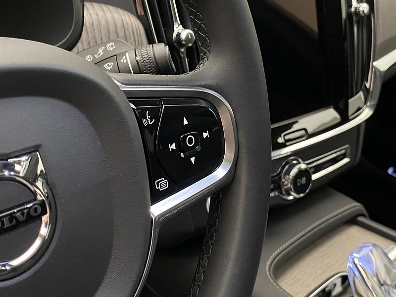 Volvo V90 CC B4 AWD ULTIMATE AUT  - fotka 21 z 62