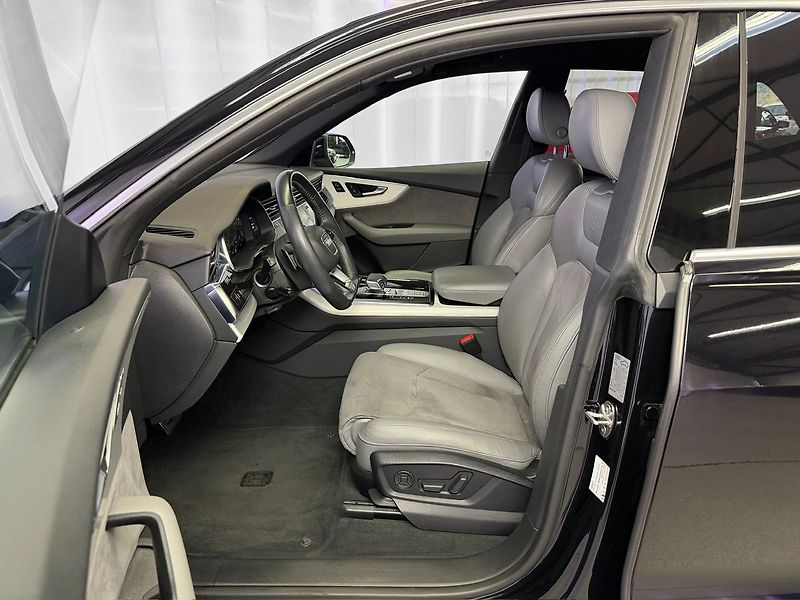 Audi Q8 50TDI QUATTRO S-LINE, VZDUCH, - fotka 10 z 29