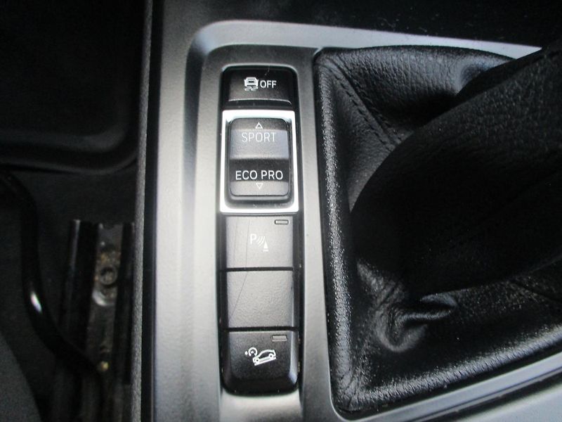BMW X1 xDrive 18d nová TK - fotka 27 z 37