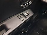 Toyota Yaris (2012) 1.0 VVT-i, Park. senzory - náhled 17