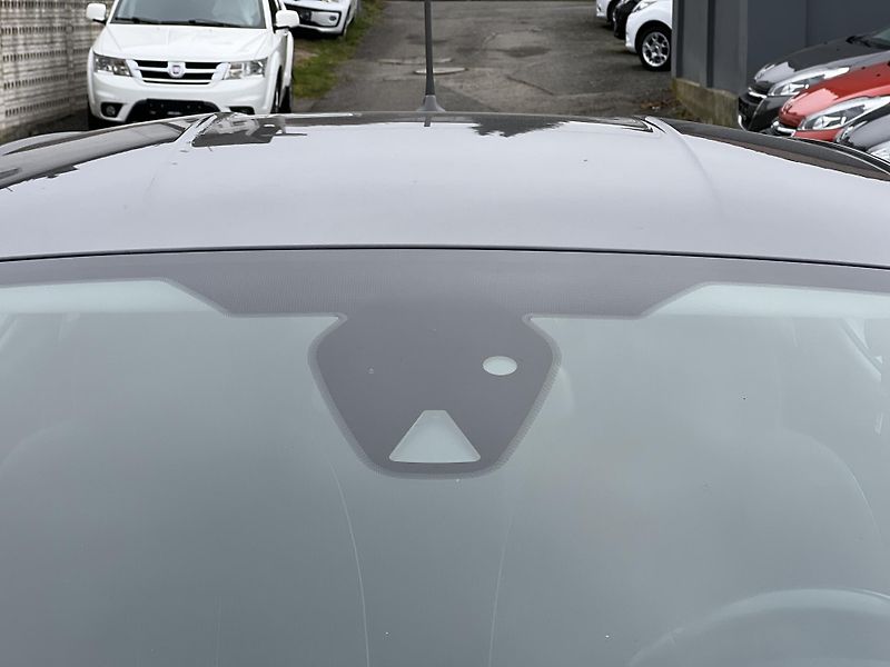 Ford Fiesta 1.0i KLIMA TEMPOMAT PŮVOD ČR - fotka 37 z 42