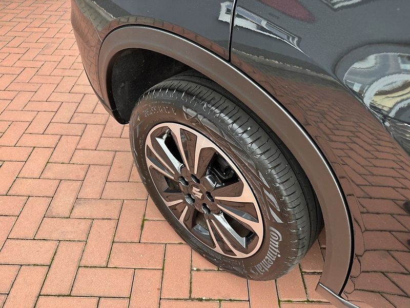 Suzuki Vitara (2023) 1.4i BoosterJet Allgrip ZÁRUKA - fotka 46 z 48