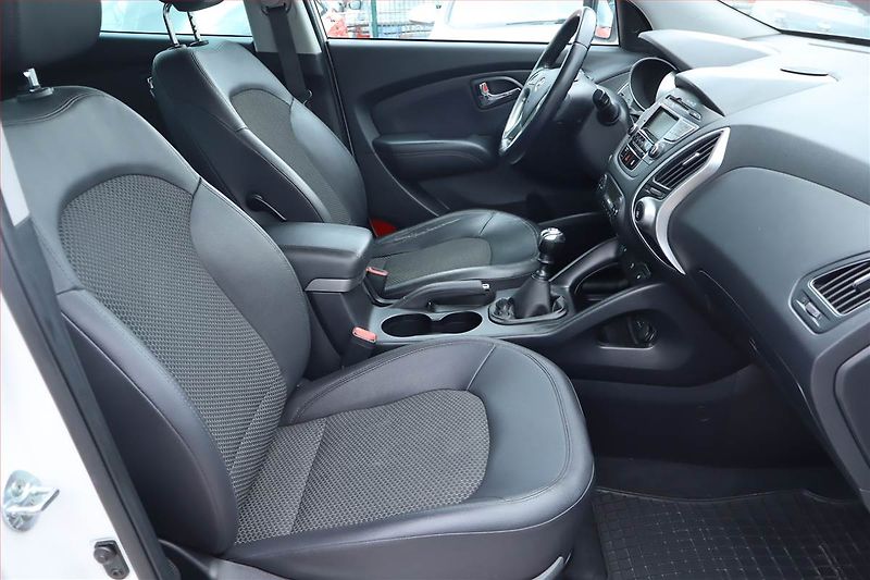 Hyundai ix35 (2011) 1.7 CRDi, Serv.kniha, Tempomat - fotka 9 z 19