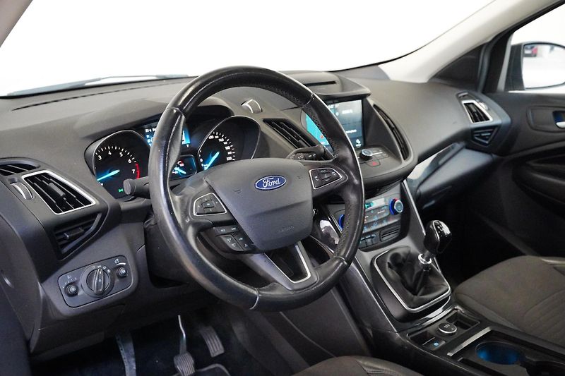 Ford Kuga - fotka 5 z 6