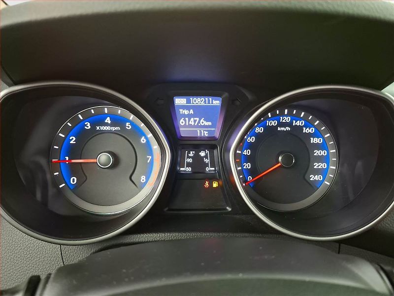 Hyundai i30 (2016) 1.6 GDI, ČR,1.maj, Tempomat - fotka 11 z 19