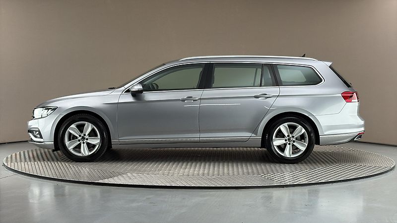 Volkswagen Passat 2.0 TDI DSG Elegance Variant - fotka 4 z 27