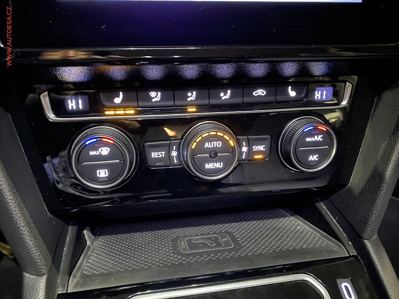 Volkswagen Passat (2020) 1.6 TDi, Business, DSG, LED - fotka 16 z 18