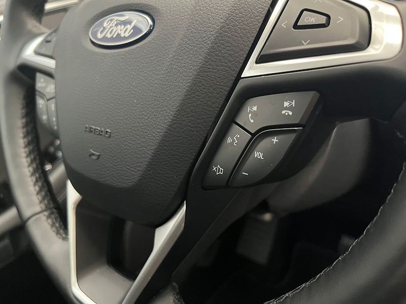 Ford Galaxy 2.5 HEV TITANIUM 7 míst - fotka 15 z 59