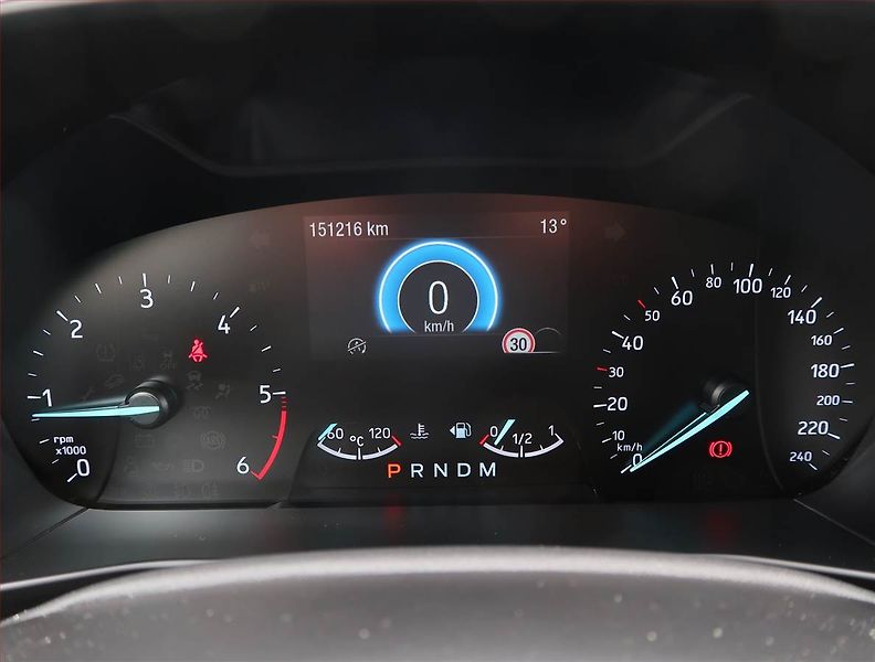 Ford Focus (2019) 2.0 EcoBlue, Automat, Navi - fotka 11 z 22