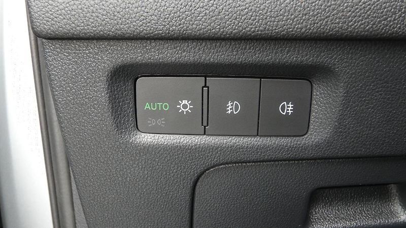 Škoda Octavia 2,0 TDI Ambition - fotka 10 z 22