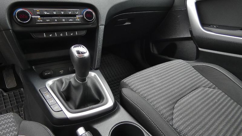 Kia Ceed 1.5 T-GDI 118kW SPIN - fotka 5 z 21