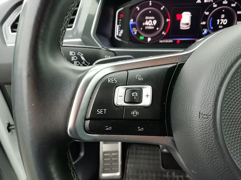 Volkswagen Tiguan Allspace 2,0 TDI DSG 4M R-Line 140kW - fotka 10 z 20