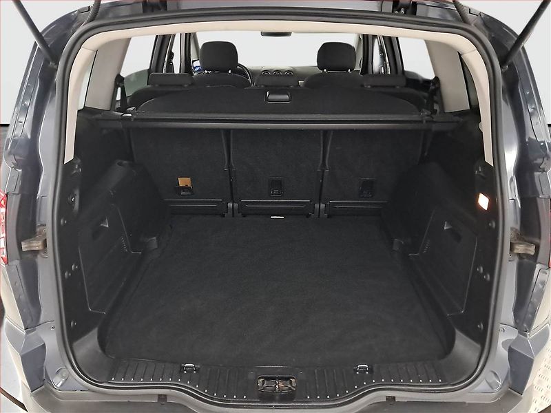 Ford S-MAX (2014) 2.0 TDCi, Serv.kniha, Xenony - fotka 14 z 17