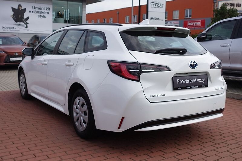 Toyota Corolla 1,8 HEV Active Business TS - fotka 6 z 28