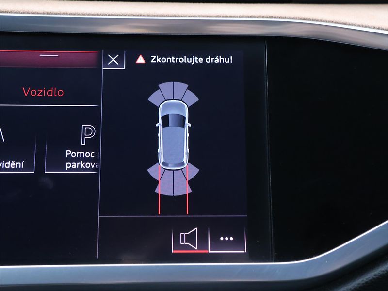 Audi Q3 2,0 TDI Advanced Virtual CZ DP - fotka 23 z 34