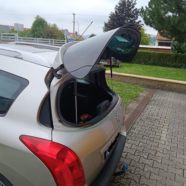 Peugeot 308 (2008) 1.6 VTi, nová STK - fotka 12 z 13
