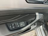Volkswagen Passat 2,0 TDI Elegance - náhled 10